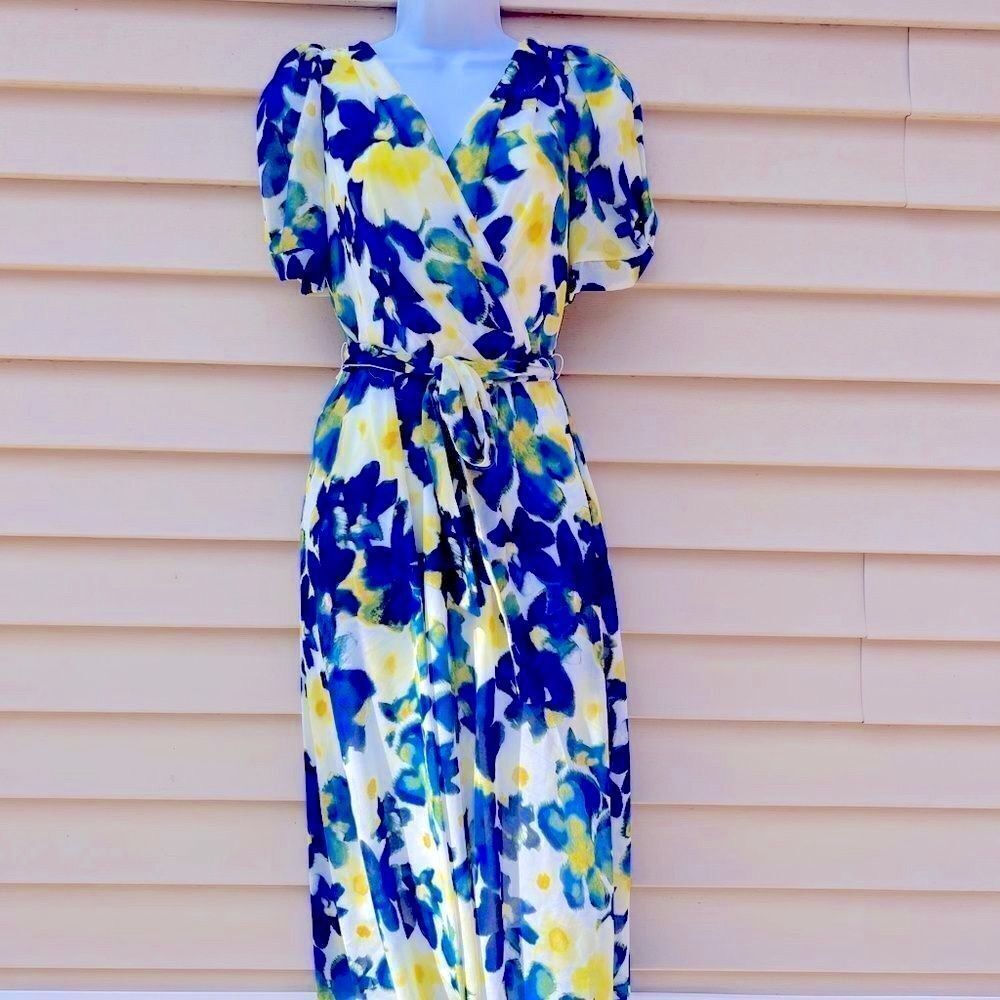 **** DKNY Short Sleeve Floral Dress Size 8 V-neck Polyester BELTED (G)